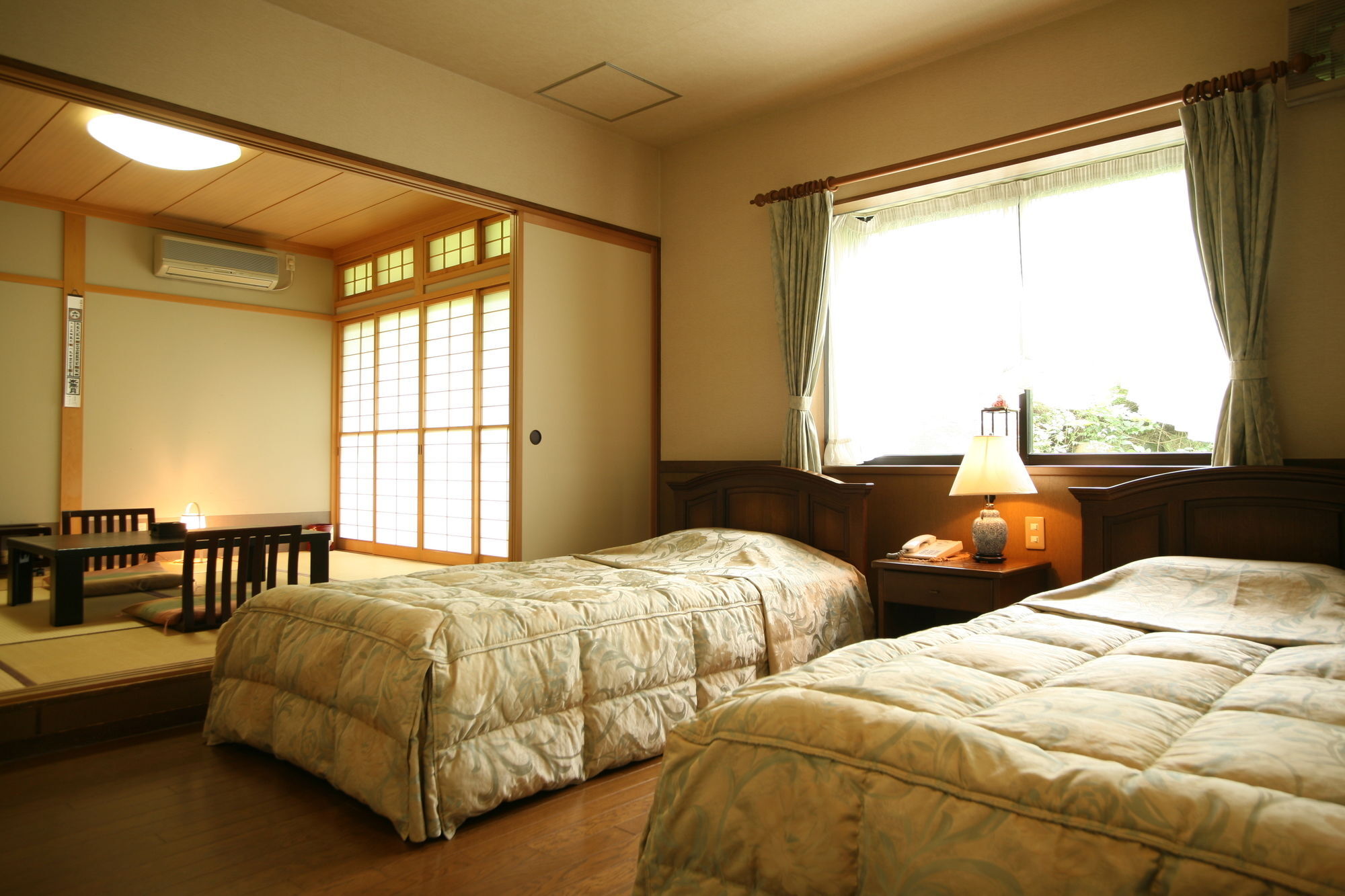 Ryokan Kutsuroginoya Yuu Takayama  Eksteriør billede